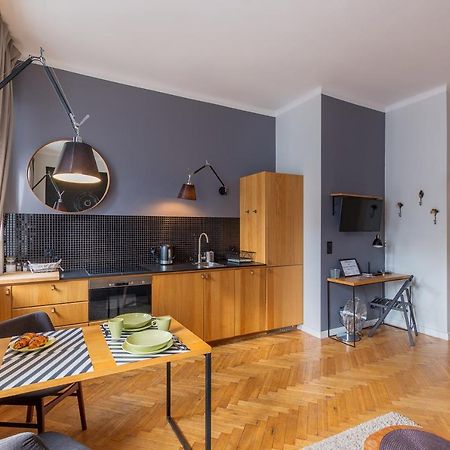 Fox Center Apartments Зобки Екстериор снимка