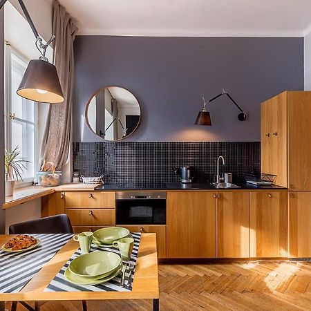 Fox Center Apartments Зобки Екстериор снимка