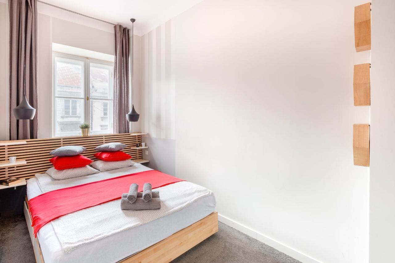 Fox Center Apartments Зобки Екстериор снимка