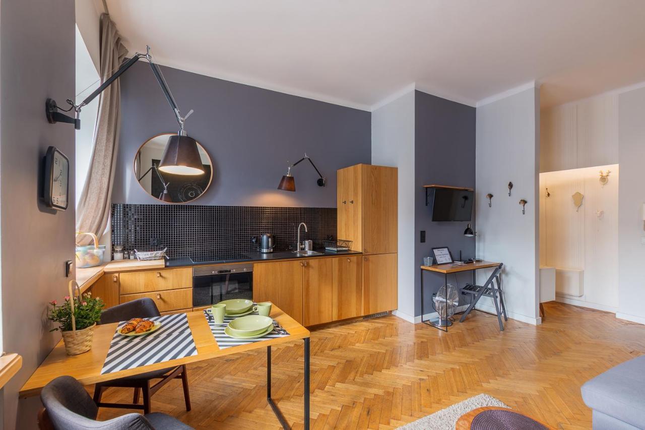 Fox Center Apartments Зобки Екстериор снимка