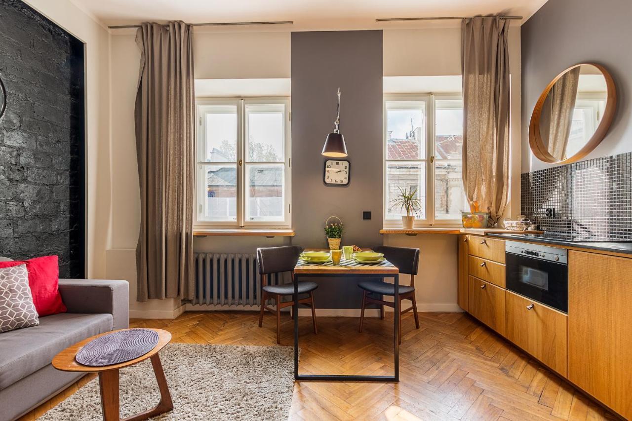 Fox Center Apartments Зобки Екстериор снимка